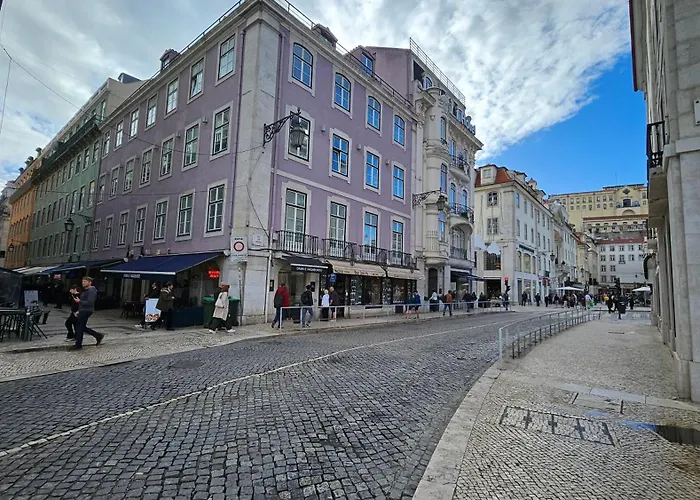 Rossio Vista Castelo, Santa Justa E Carmo * 리스본
