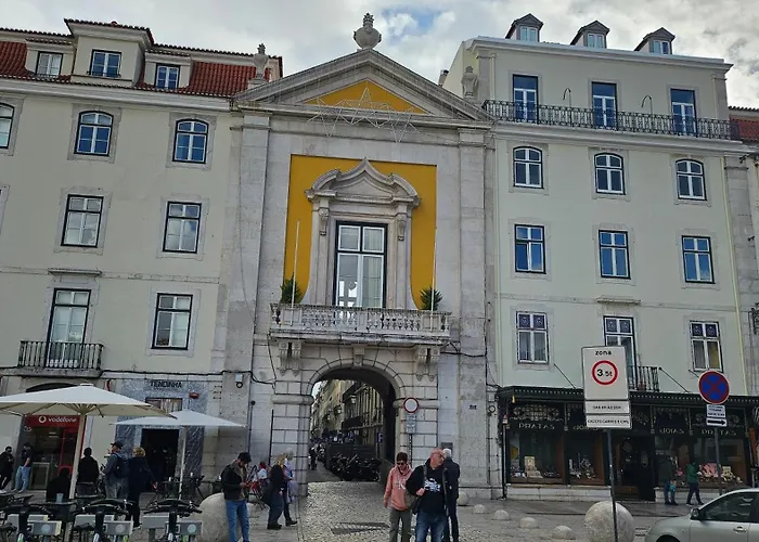 Rossio Vista Castelo, Santa Justa E Carmo *